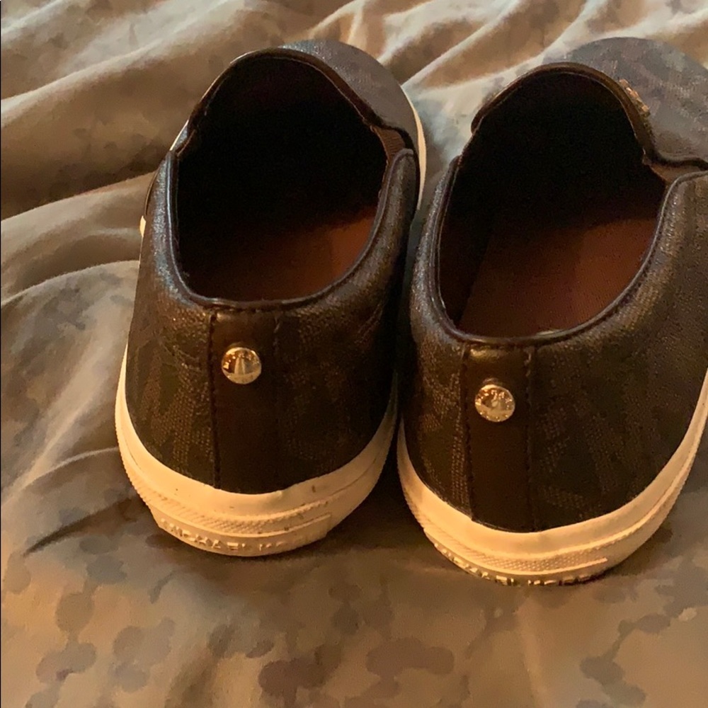 Micheal Kors Shoes - Picture 2 of 3